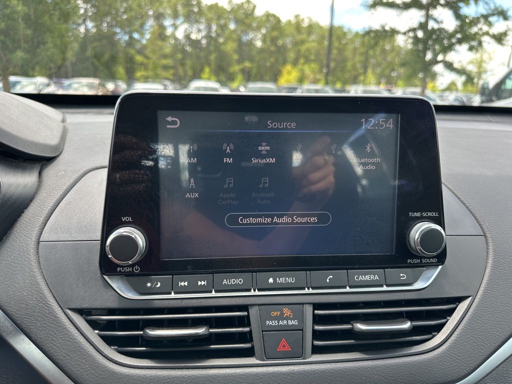 2021 Gun Metallic Nissan Altima 2.5 SV FWD Sedan