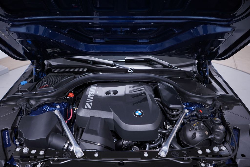 Thumbnail: 2026 BMW 5 Series - 14
