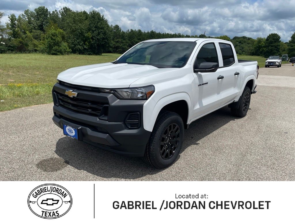 Summit White 2026 Chevrolet Colorado Pickup Truck Four-Wheel Drive 8-Speed Automatic