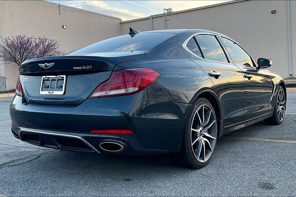 View vehicle photo 6