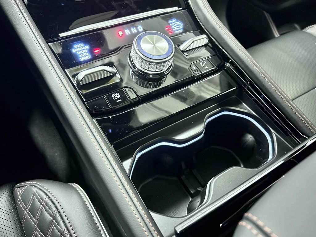 new 2026 Jeep Grand Cherokee car, priced at $64,280