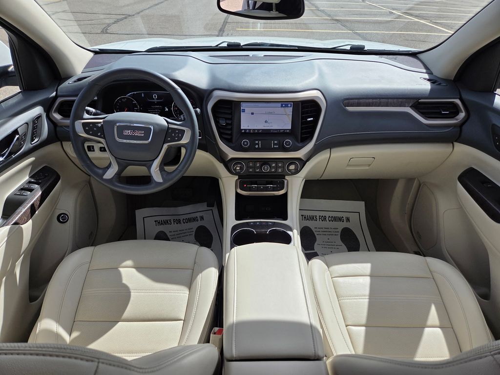 2023 GMC Acadia AWD Denali