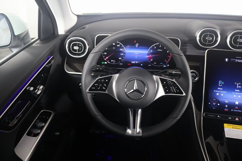 2024 Mercedes-Benz GLC 300 3