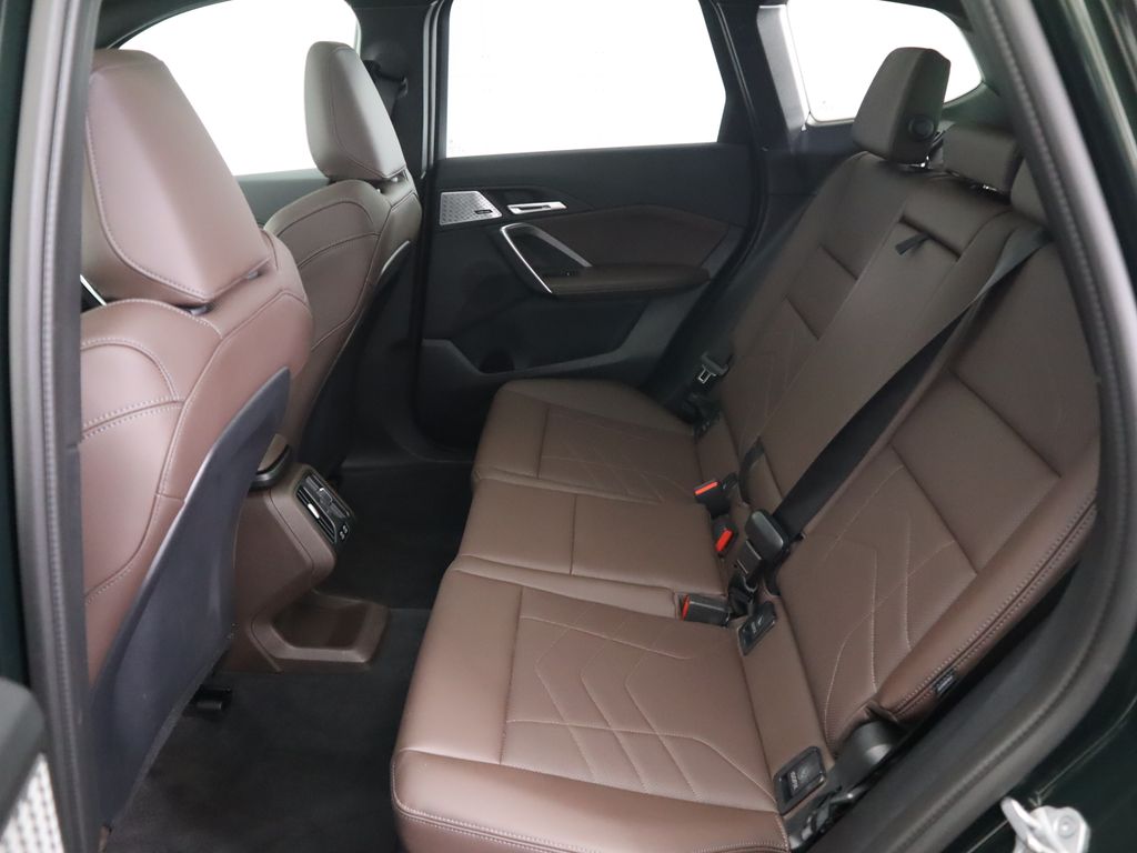 Thumbnail: 2025 BMW X1 - 21