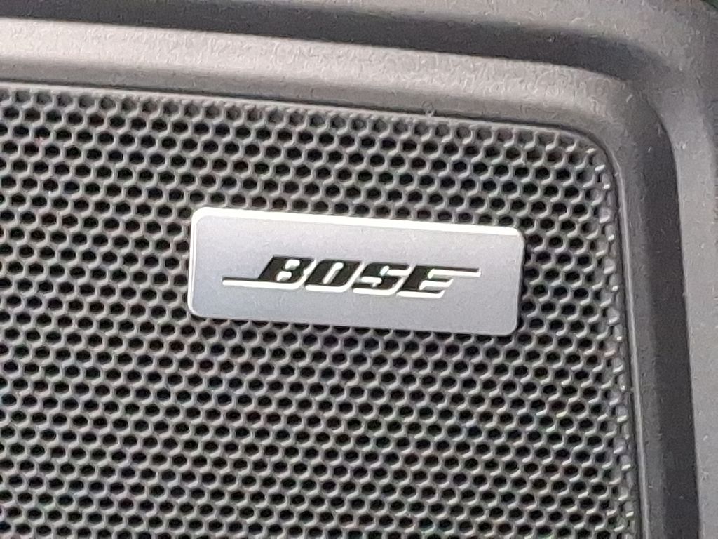 Thumbnail: 2022 Porsche Macan - 27