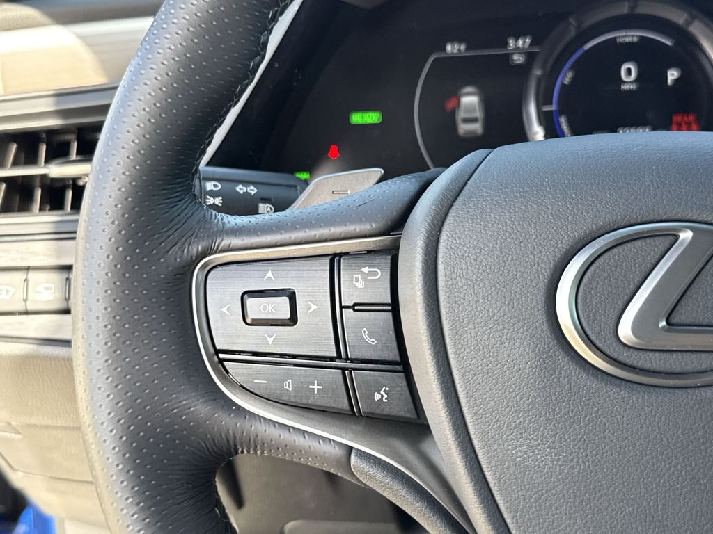 Thumbnail: 2023 Lexus ES - 26