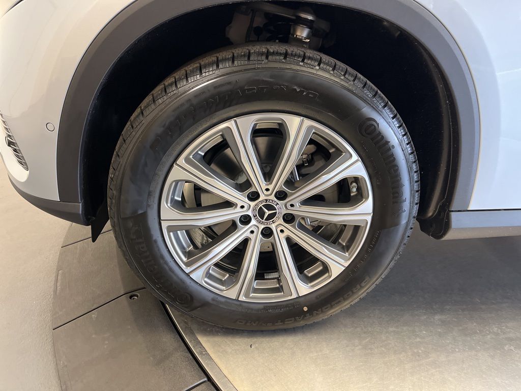 Thumbnail: 2026 Mercedes-Benz GLC - 10