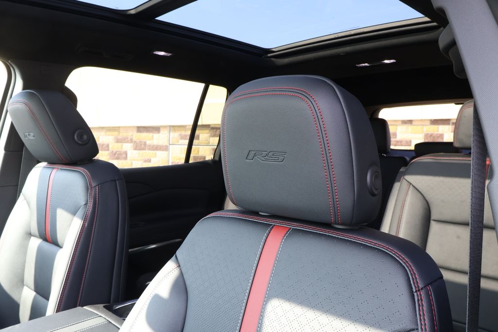 Thumbnail: 2026 Chevrolet Traverse - 15