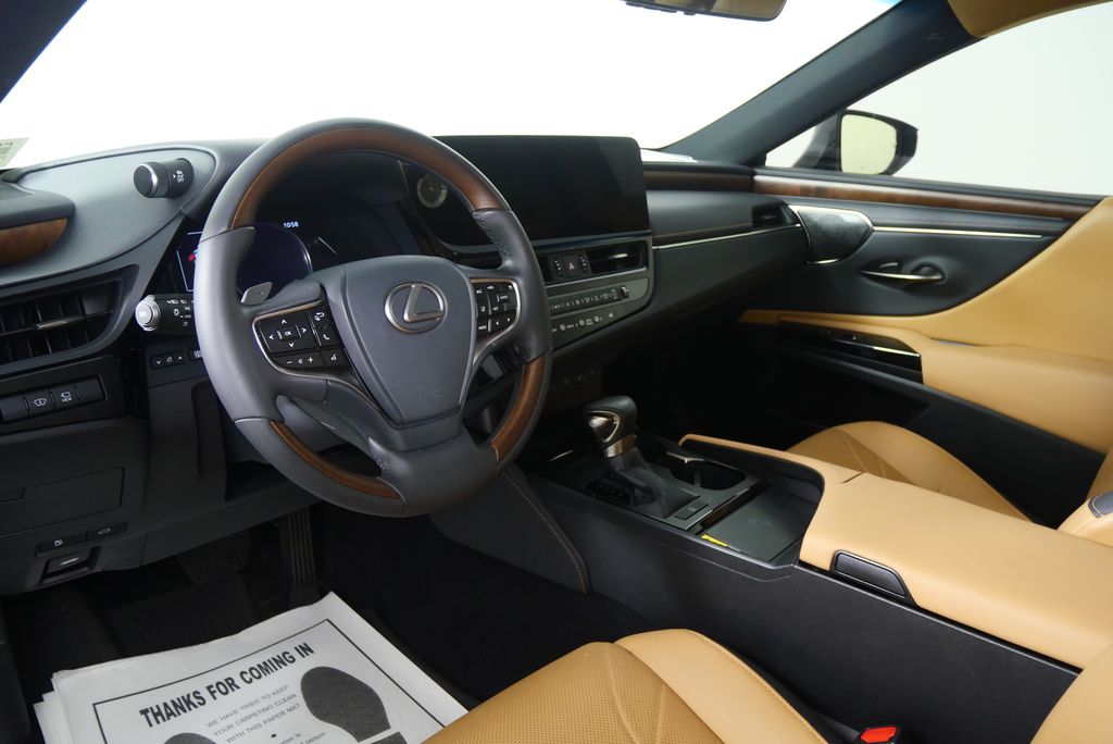 2023 Lexus ES  14