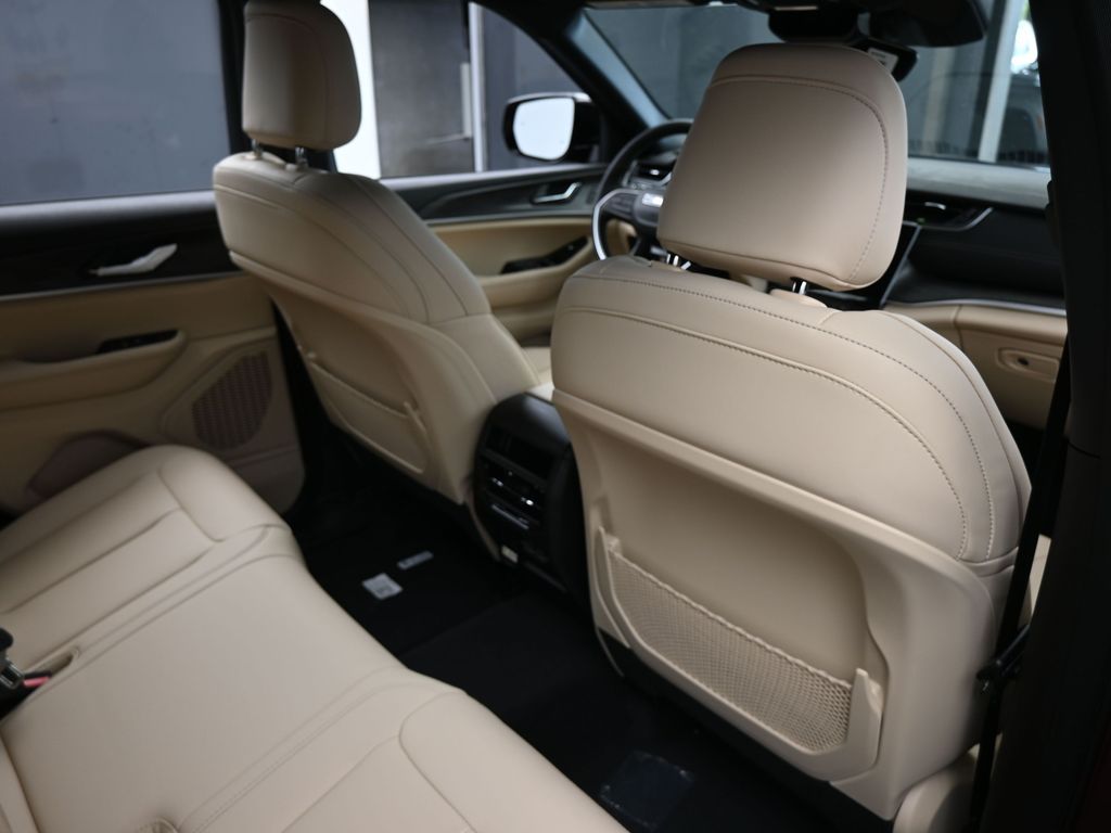 New 2025 Velvet Red Pearlcoat Jeep Limited image 35