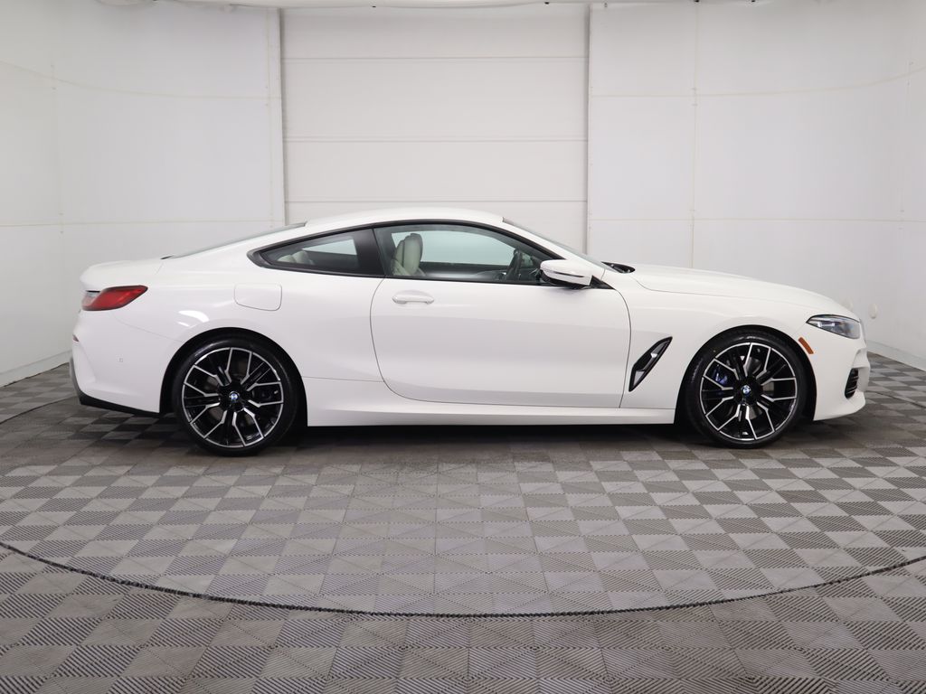 Thumbnail: 2024 BMW 8 Series - 4