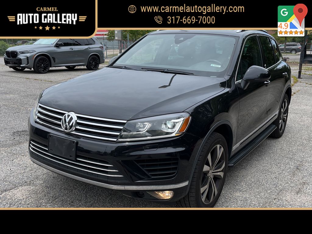 Deep Black Pearl 2017 Volkswagen Touareg SUV / Crossover  8-Speed Automatic