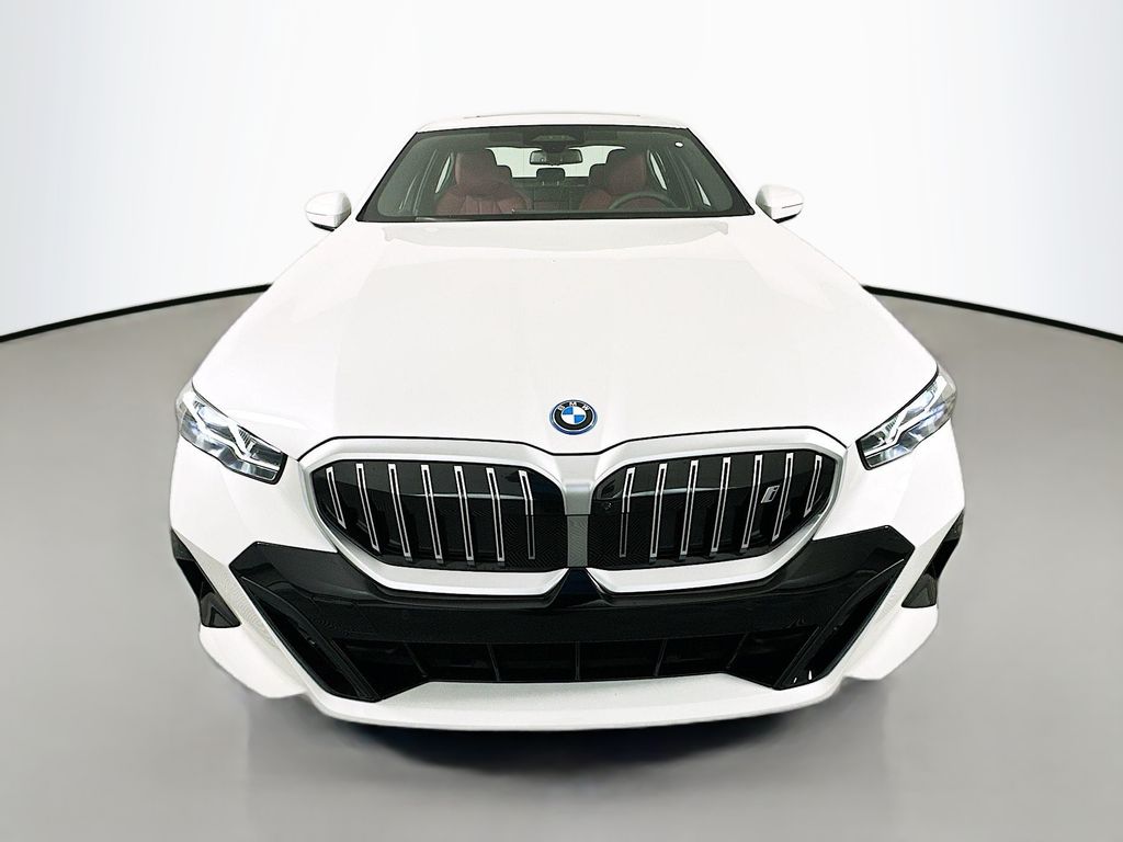 Thumbnail: 2026 BMW i5 - 2