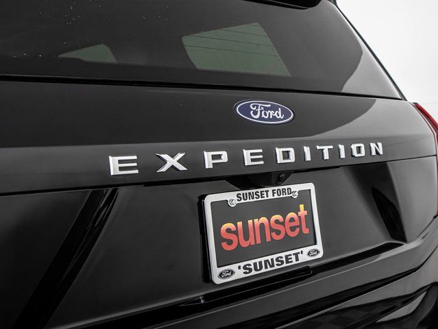 Used 2025 Gray Ford Active image 14