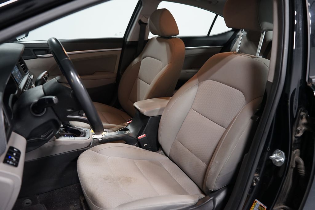 Thumbnail: 2020 Hyundai Elantra - 6