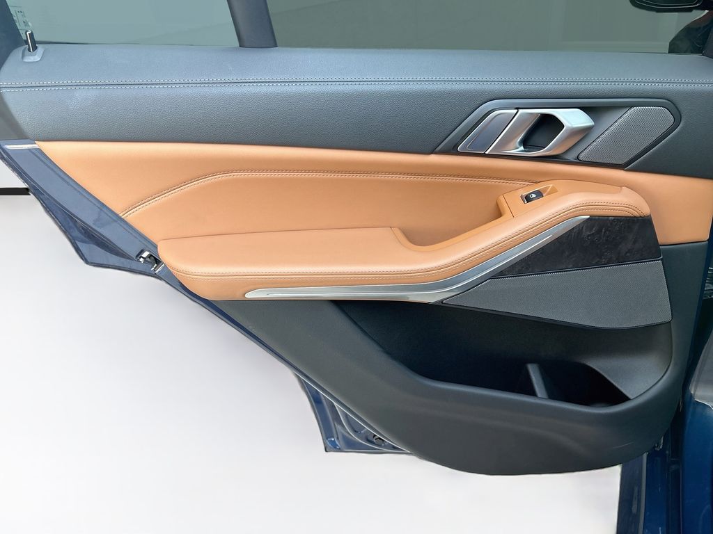 Thumbnail: 2023 BMW X5 - 26