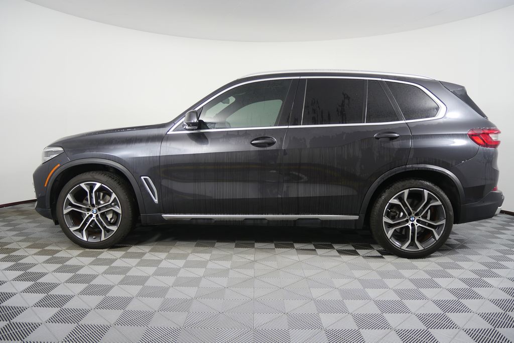 Thumbnail: 2022 BMW X5 - 6