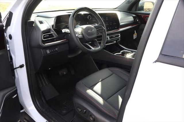 Thumbnail: 2026 Chevrolet Traverse - 13