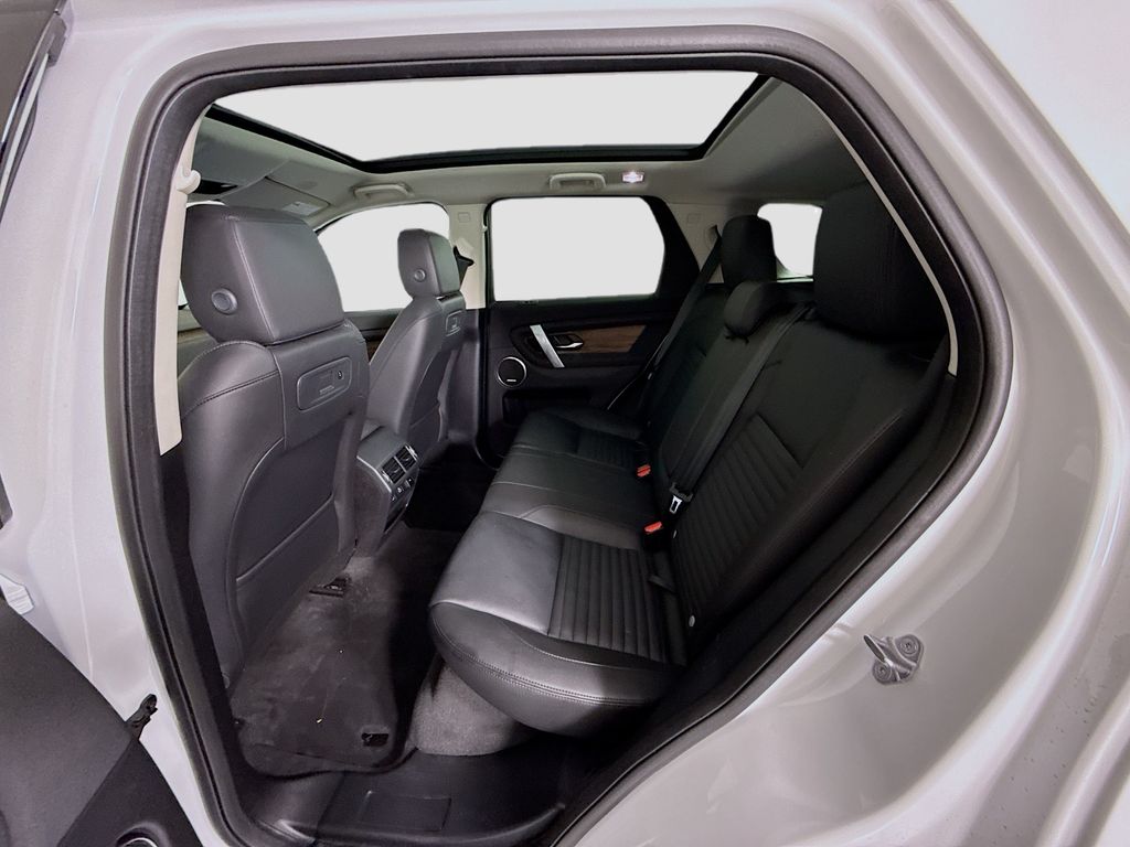 Thumbnail: 2025 Land Rover Discovery Sport - 22