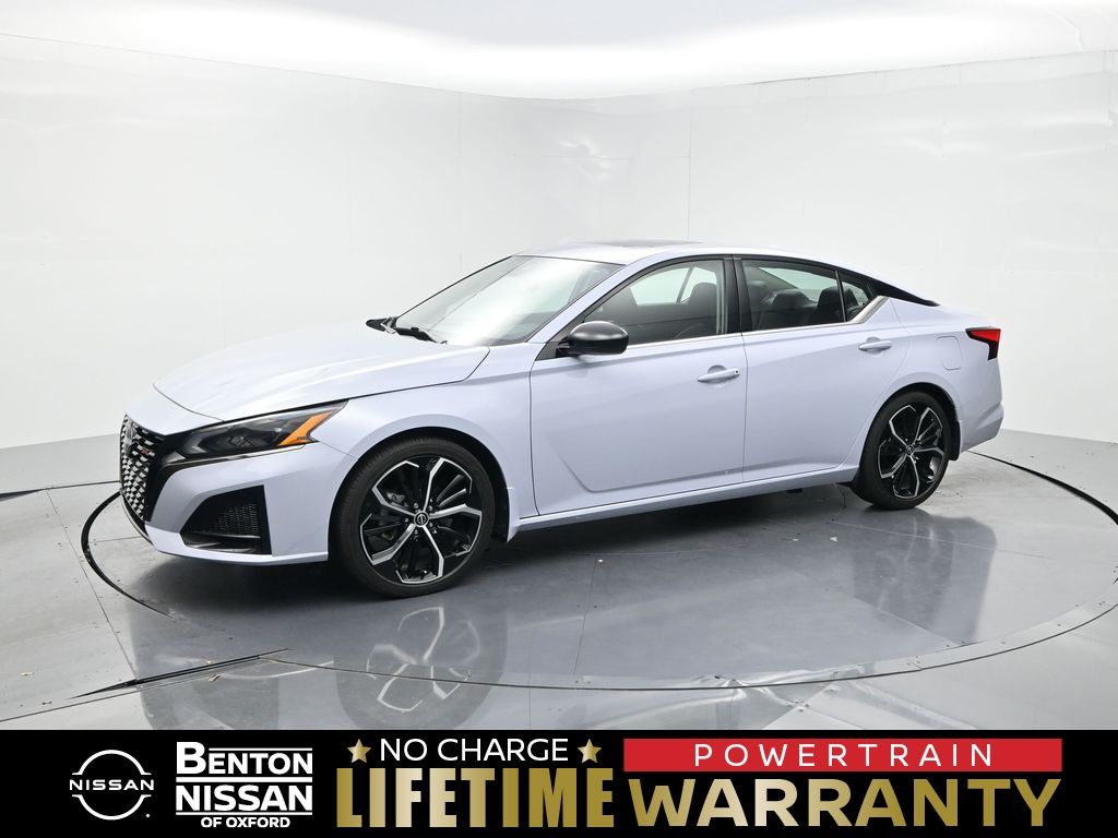 Gray Sky Pearl 2024 Nissan Altima 2.5 SR FWD Sedan Front-Wheel Drive Continuously Variable Transmission