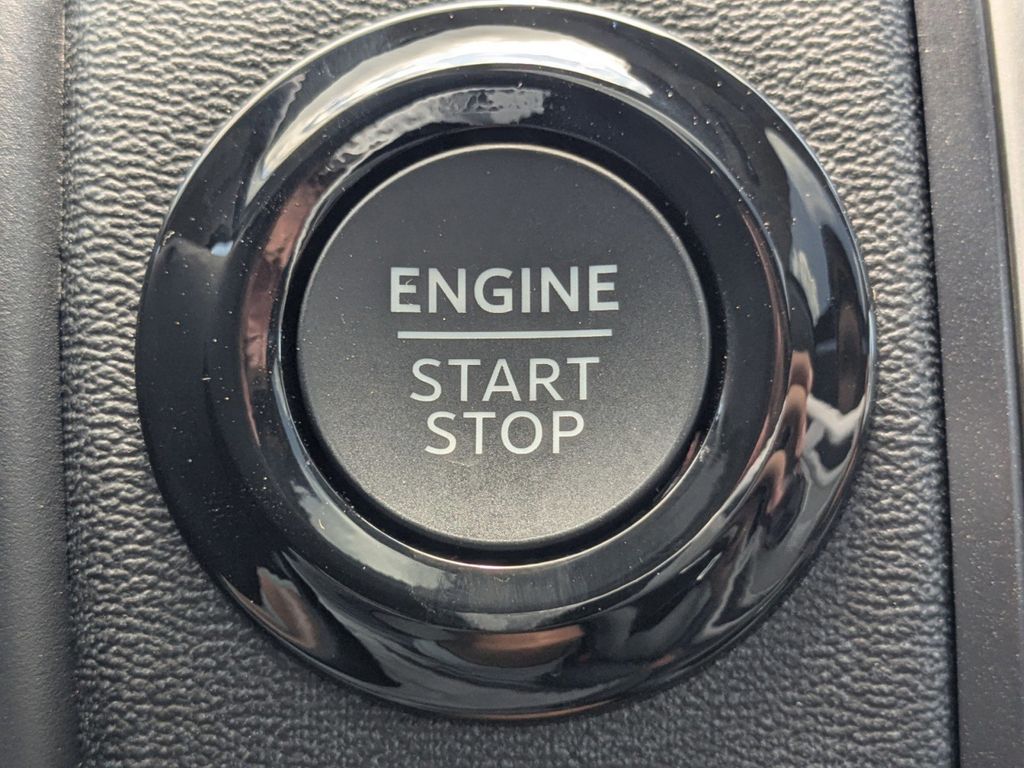 2025 Ford Expedition Active MAX