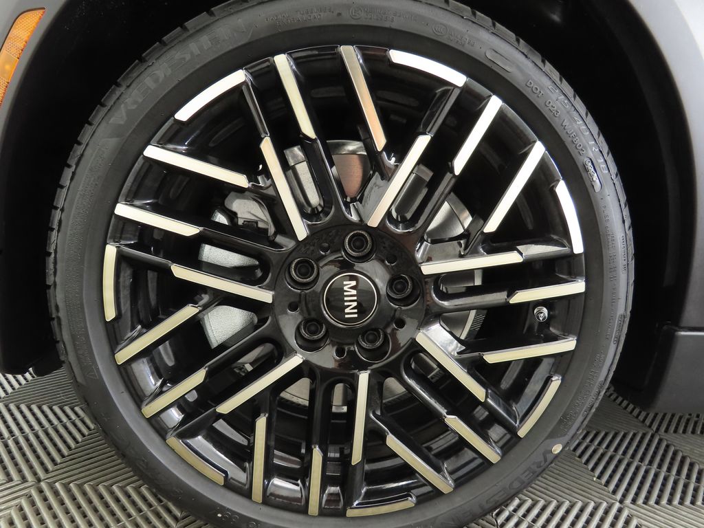 2025 MINI Cooper Hardtop 2 Door 28