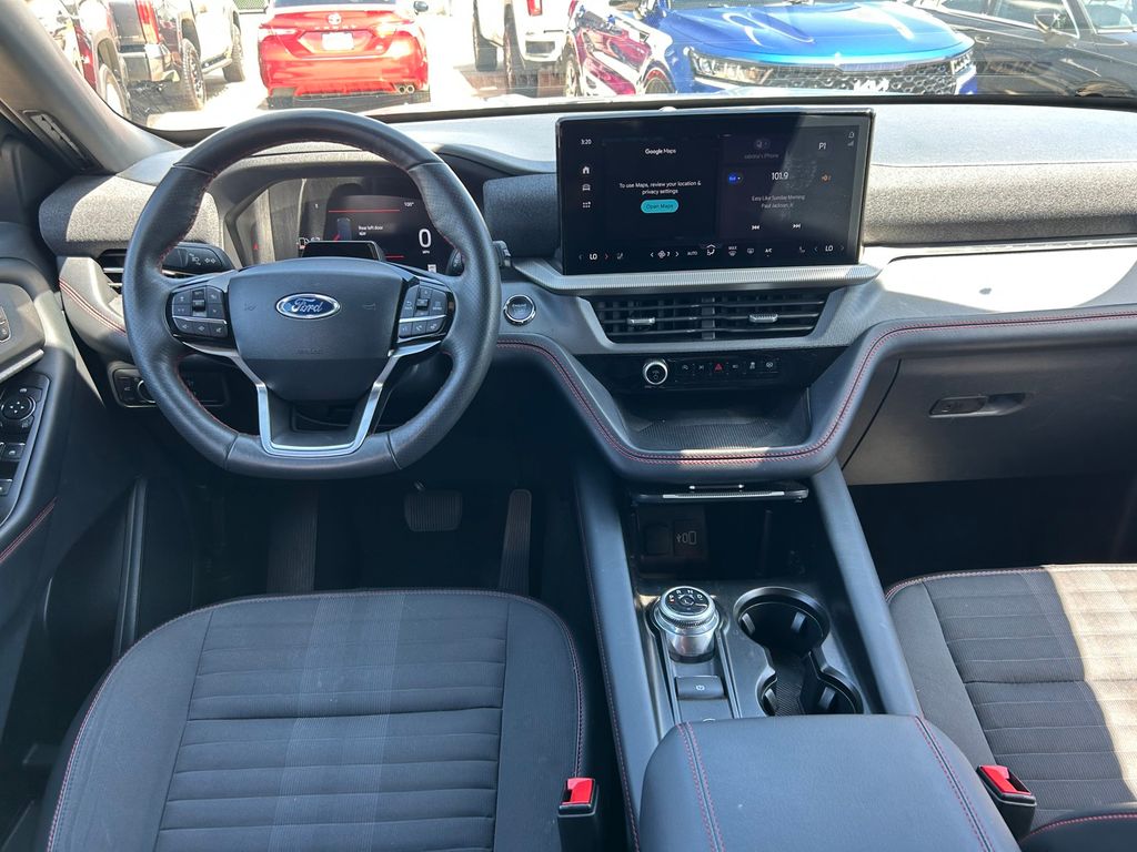 Used 2025 Ford Explorer SUV