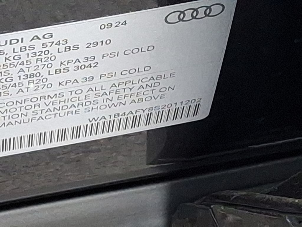 2025 Audi SQ5  18