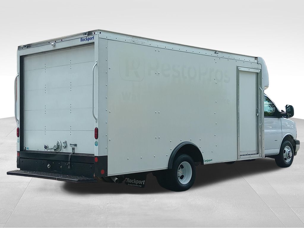 2023 Chevrolet Express Cutaway Work Van