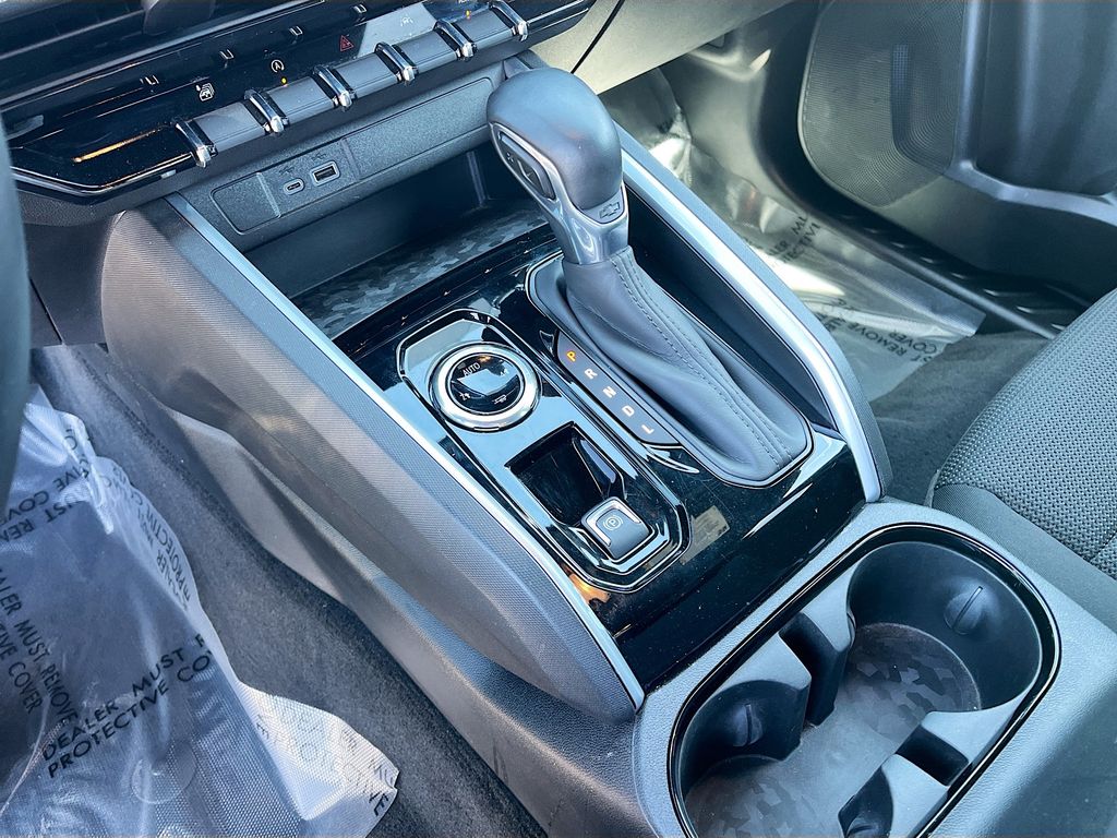 Used 2023 Summit White Chevrolet LT image 16