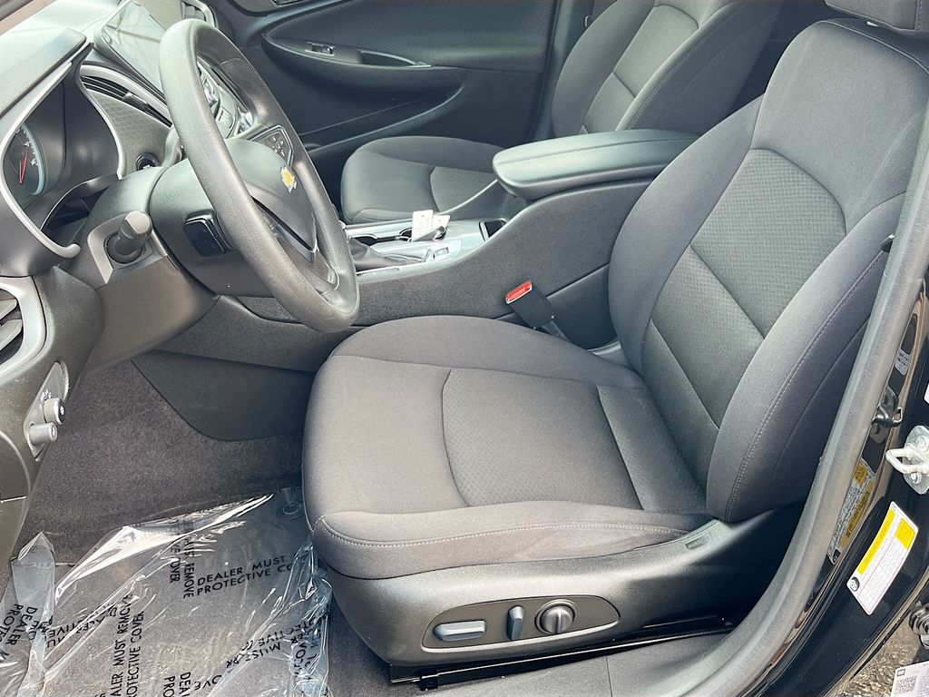 2022 Chevrolet Malibu LT Black at Legacy Ford