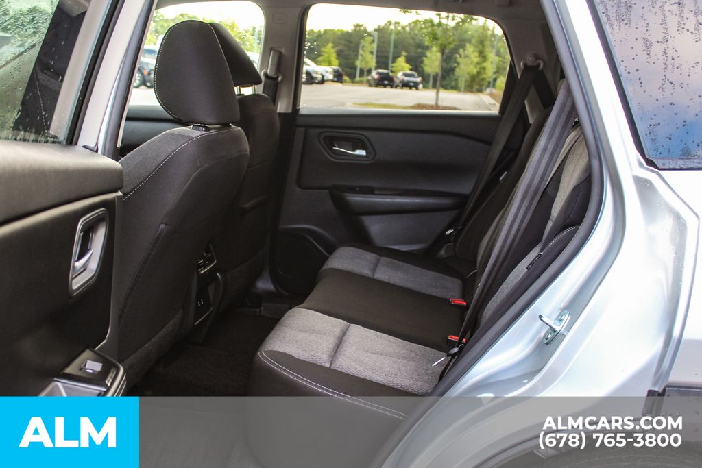 Used 2025 Silver Nissan SV image 17