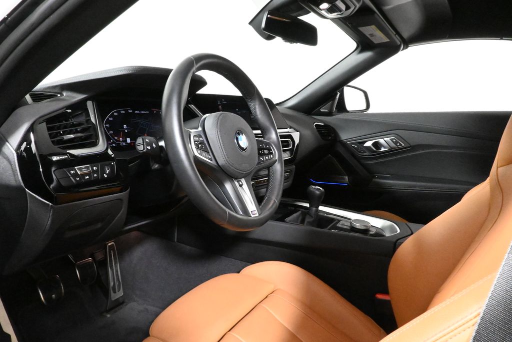 Thumbnail: 2025 BMW Z4 - 4