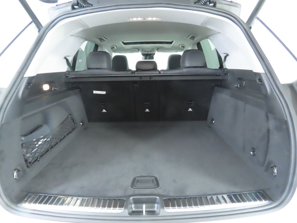 Thumbnail: 2026 Mercedes-Benz GLE - 30