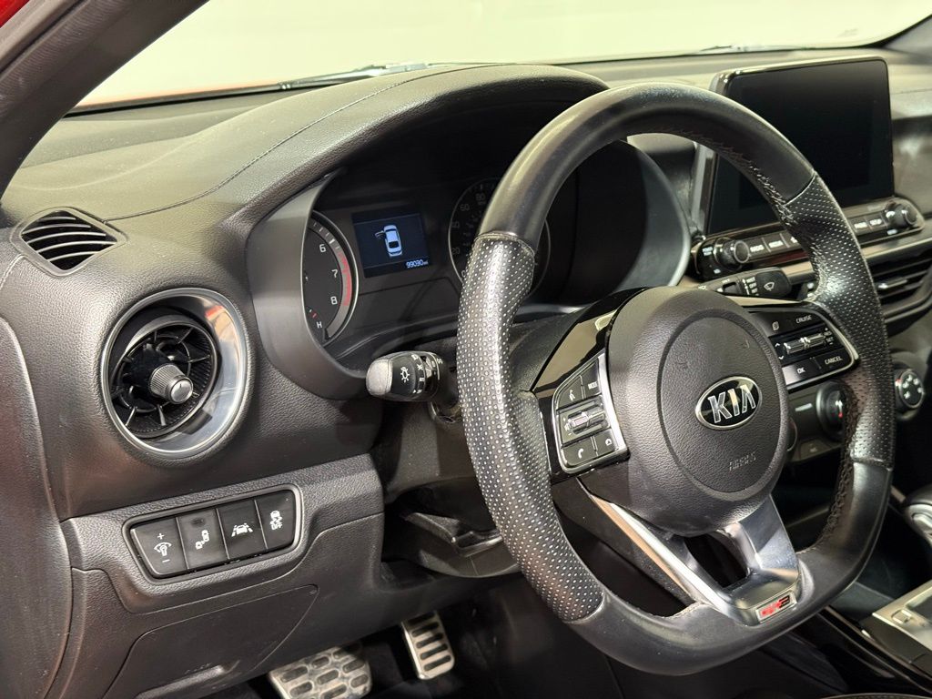 Thumbnail: 2021 Kia Forte - 16