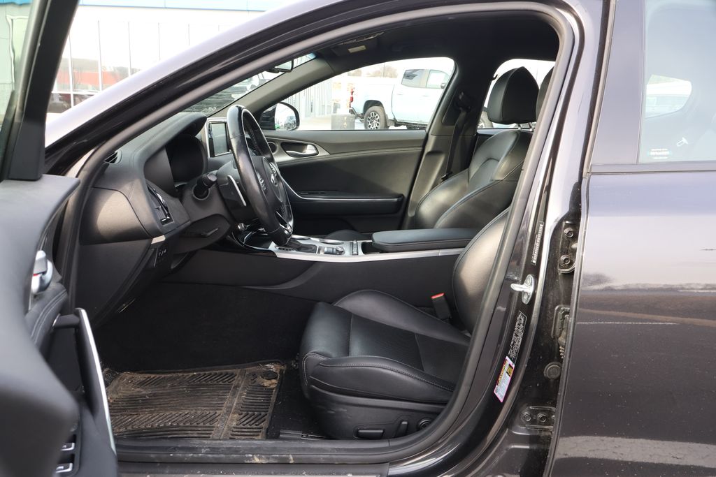 Thumbnail: 2021 Kia Stinger - 13