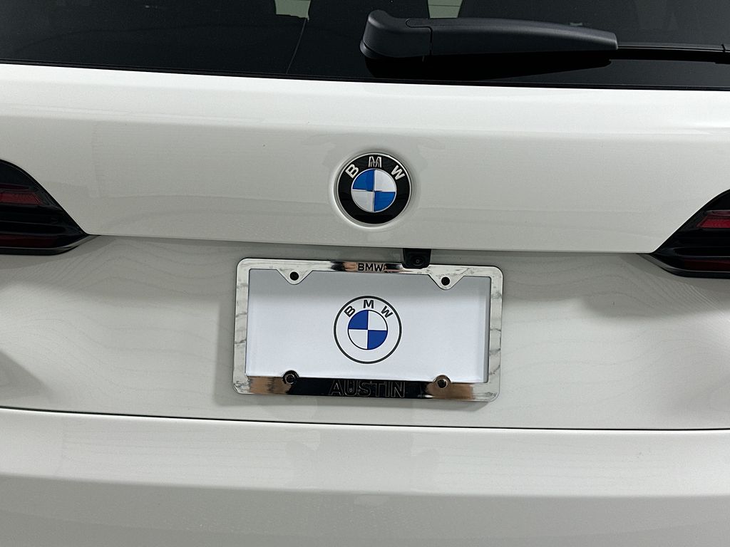 Thumbnail: 2026 BMW X5 - 22
