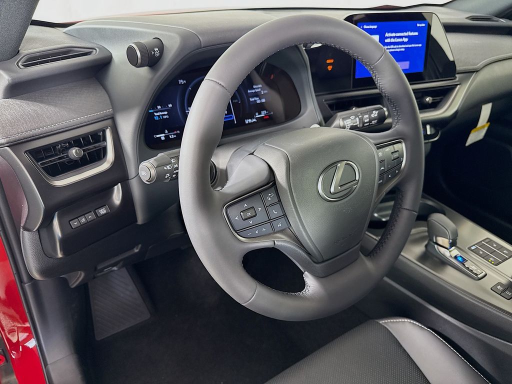 Thumbnail: 2025 Lexus UX - 9