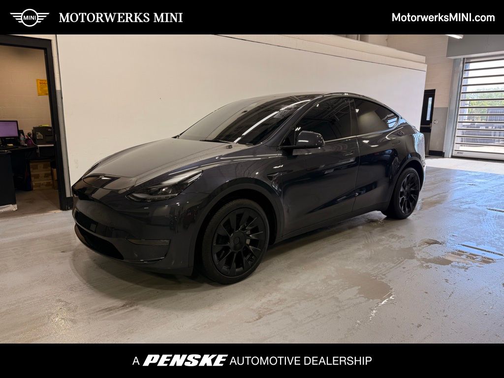 2024 Tesla Model Y Long Range -
                Golden Valley, MN