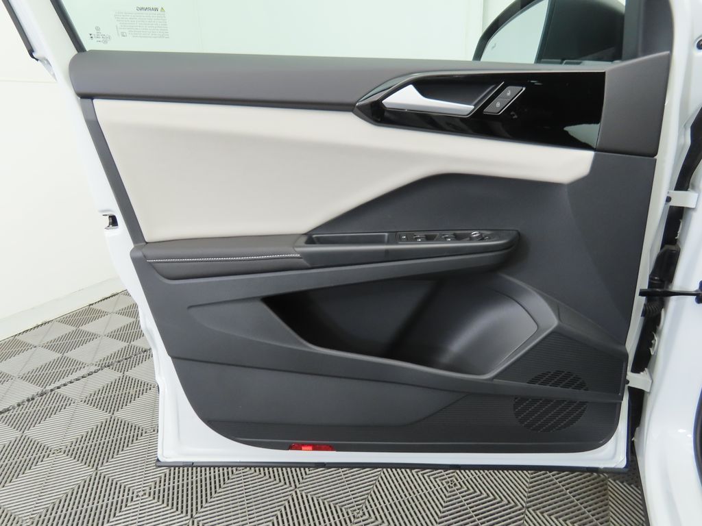 Thumbnail: 2026 Volkswagen Taos - 22