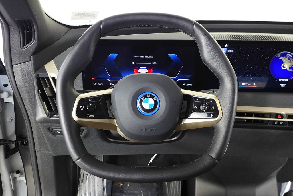 Thumbnail: 2023 BMW iX - 25