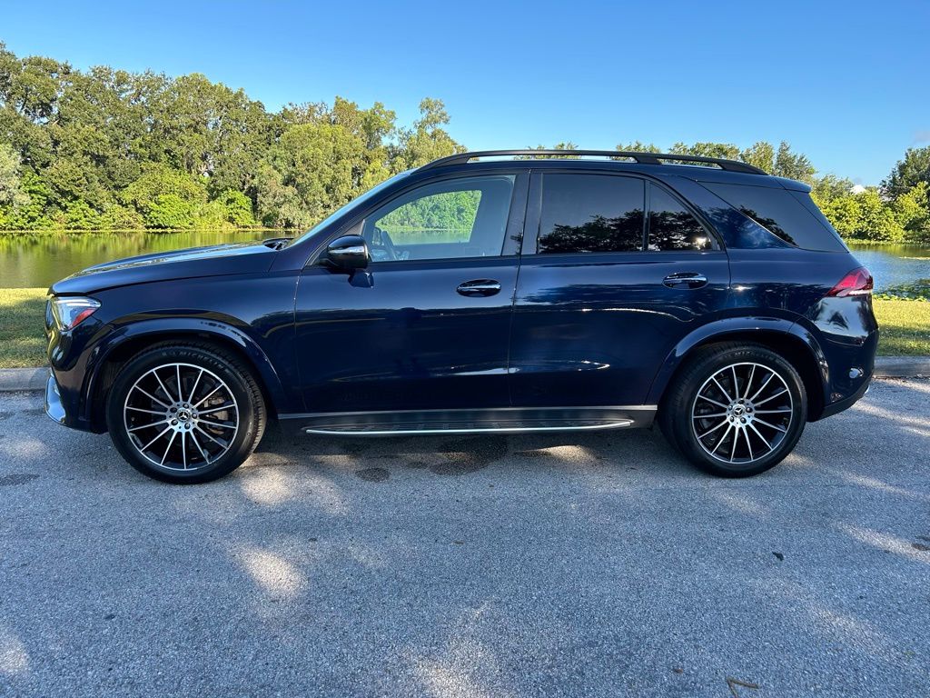Thumbnail: 2022 Mercedes-Benz GLE - 2