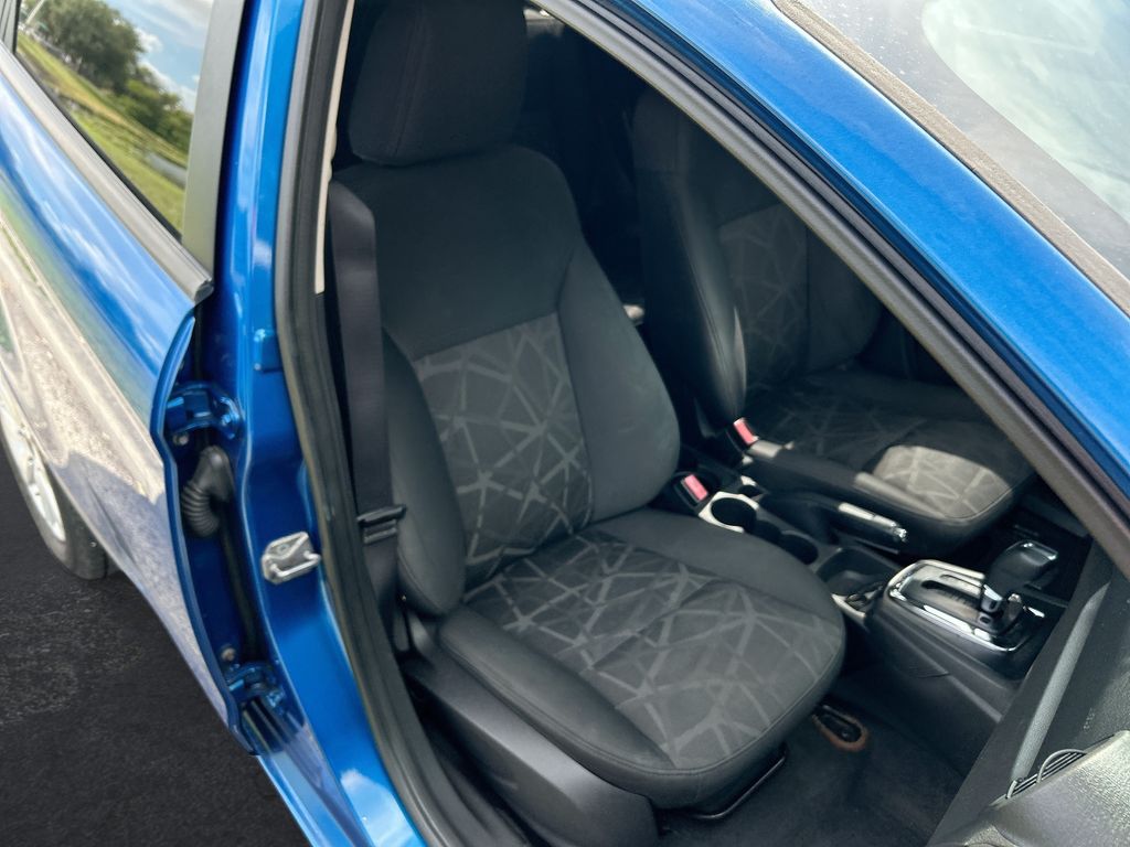 Thumbnail: 2011 Ford Fiesta - 23
