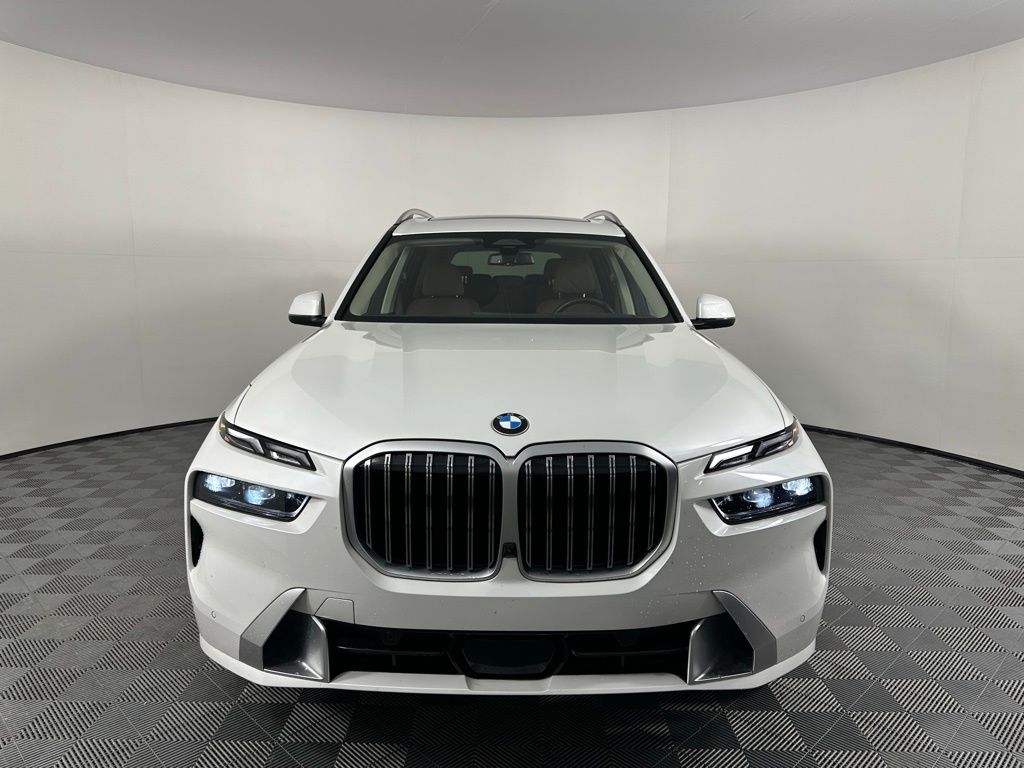 Thumbnail: 2023 BMW X7 - 2