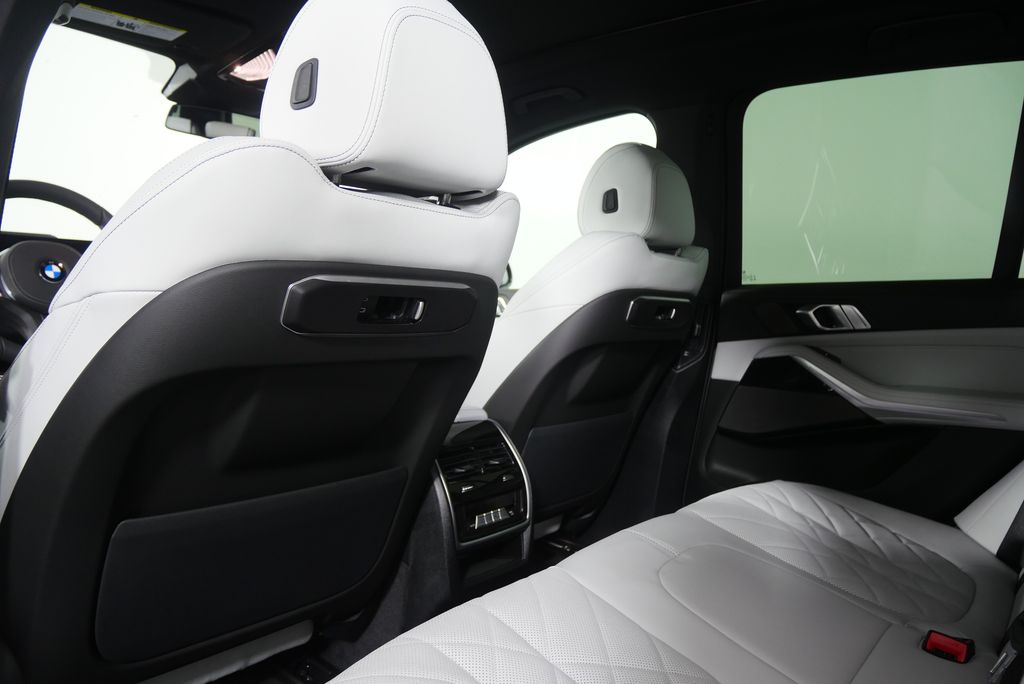 Thumbnail: 2026 BMW X5 - 17