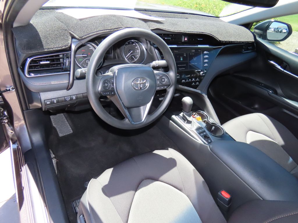 Thumbnail: 2020 Toyota Camry - 9