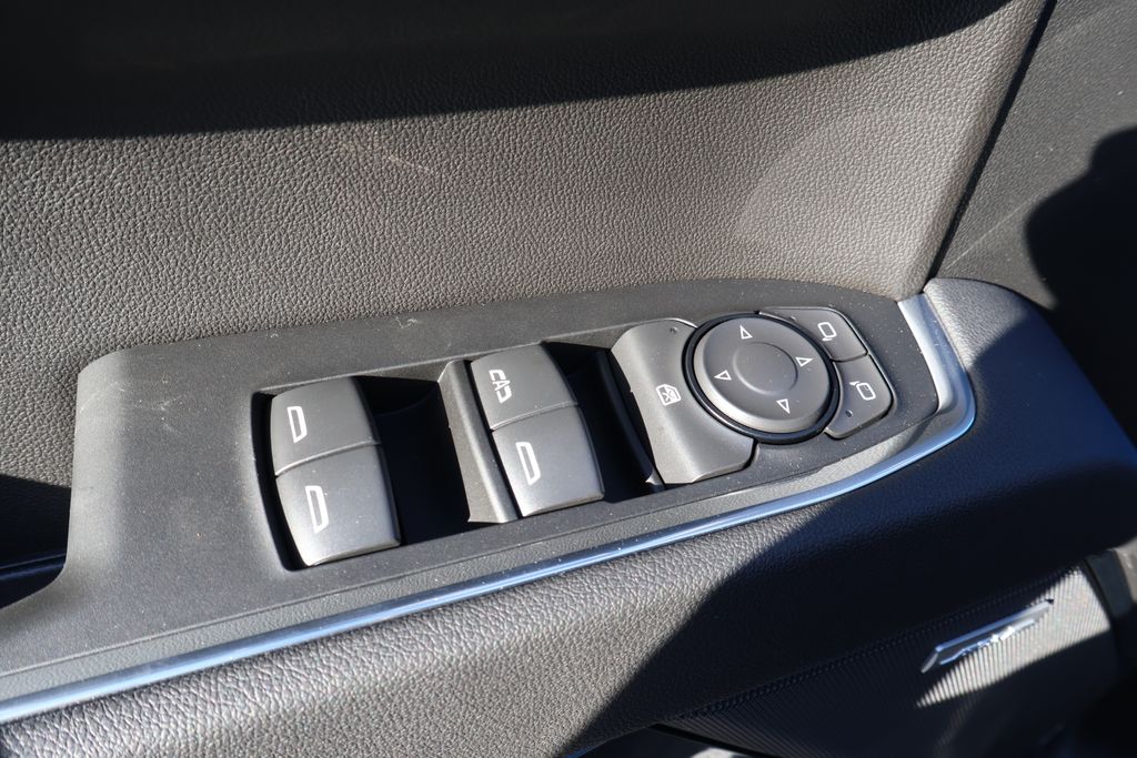 Thumbnail: 2026 Chevrolet Silverado 1500 - 17