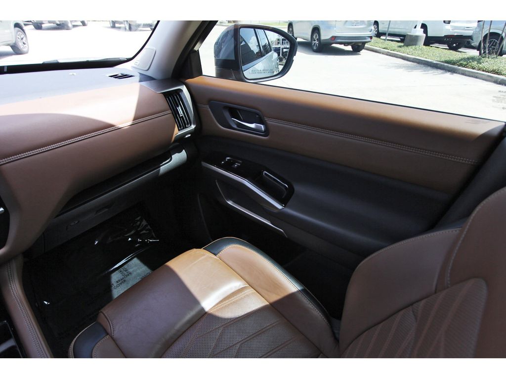2024 Nissan Pathfinder Platinum Gray at North Houston Mitsubishi