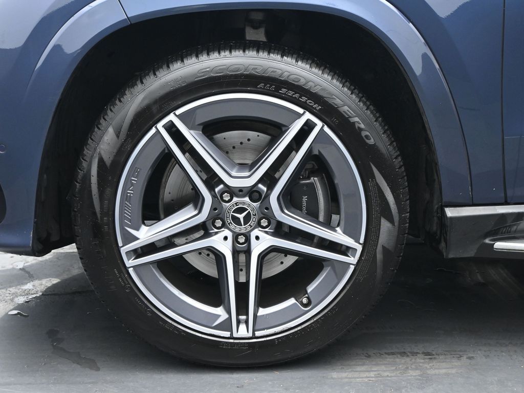 2025 Mercedes-Benz GLS 450 4MATIC