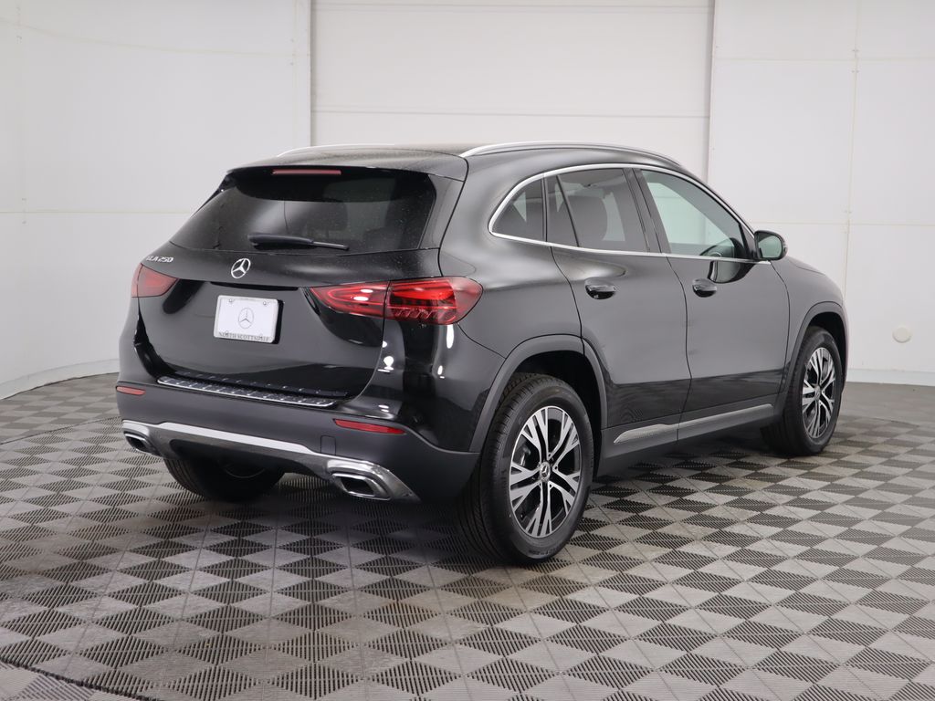 Thumbnail: 2025 Mercedes-Benz GLA - 5